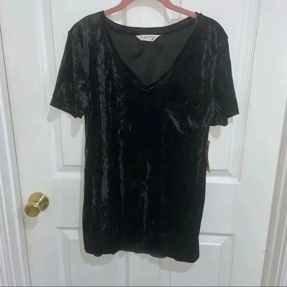 NWT/VELVET LEGGING TEE - Picture 1 of 4